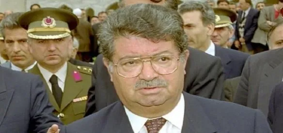 TURGUT ÖZAL'IN VEFATINA İLİŞKİN RAPORDA ÖLÜMÜNÜN ŞÜPHELİ OLDUĞU BELİRTİLDİ