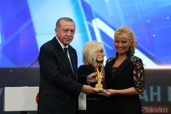 Başkan Erdoğan, Radyo Televizyon Gazetecileri Derneği 2017 Yılı Medya Oscarları Ödül Töreni'ne katıldı - 2