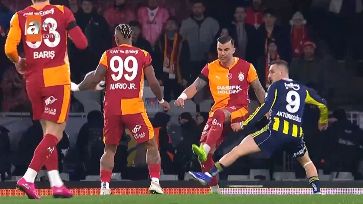 Fenerbahçe Galatasaray karşısında penaltı bekledi! İşte Lemina'nın pozisyonu