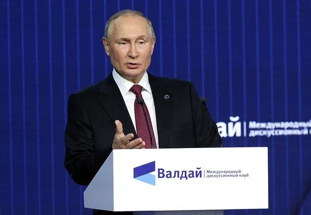 rusya-devlet-baskani-putinden-turkiye-sozleri-recep-tayyip-erdogan-guclu-bir-lider-1666888470239.jpeg Rusya Devlet Başkanı Putin'den Türkiye sözleri: Recep Tayyip Erdoğan güçlü bir lider-11