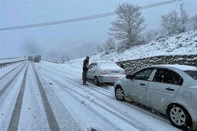 Buzlanma ve don ile birlikte yer yer pus ve sis tehlikesi! Meteoroloji'den son dakika hava durumu uyarısı