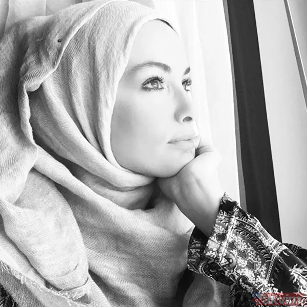 2 gün önce evlenen Gamze Özçelik’in sır gibi sakladığı kız kardeşine bakın! Gören hayran kaldı! Reshad Strik’in güzeller güzeli baldızı... - 15