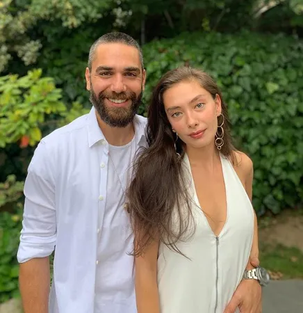 Serenay Sarıkaya'nın dizilerden alacağı para dudak uçuklattı! İşte ünlü oyuncuların bölüm başı aldığı ücretler 2020-3