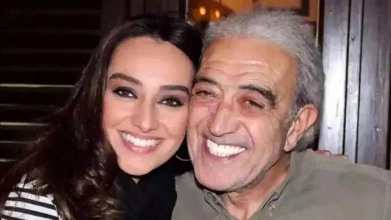 son-saglik-durumunu-kizi-turku-aciklamisti-usta-sanatci-edip-akbayram-hayatini-kaybetti-1740935397364.jpeg Usta sanatçı Edip Akbayram hayatını kaybetti! Cenaze programı netleşti | Ailesiyle birlikte son görüntüleri ortaya çıktı-3