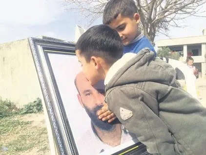 vanin-erek-daginda-bulunan-sutun-selalesi-hayran-birakti-1677631806412.jpeg Van’ın Erek Dağı'nda bulunan sütun şelalesi hayran bıraktı-6