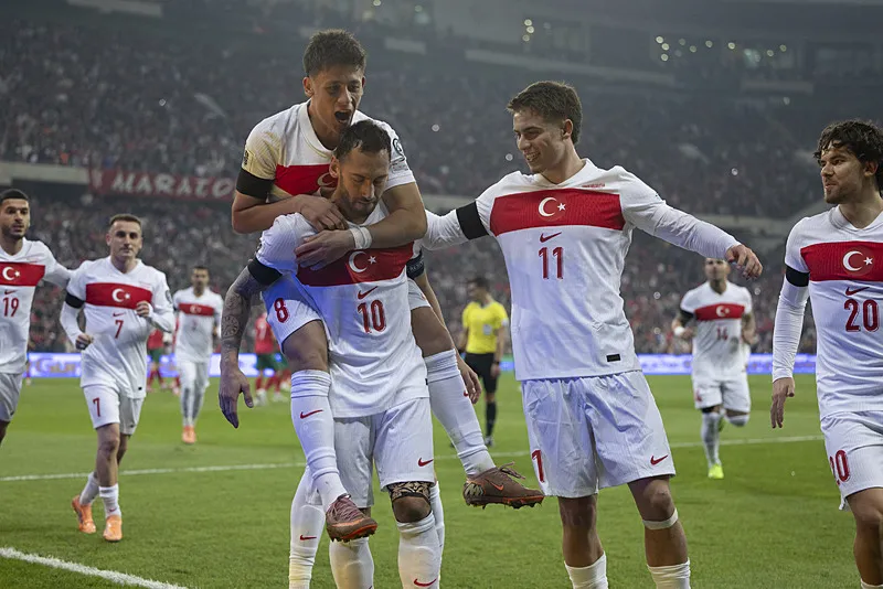 Milli takıma play-off dopingi! O isme şok yorum: "Yorgun ve gergin" - 9
