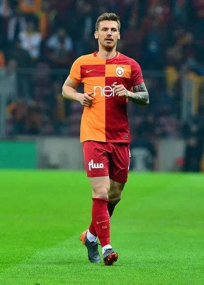 Galatasaray'ın yıldızına Milan'dan kanca-2