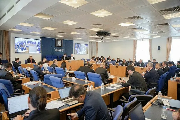 cumhurbaskani-yardimcisi-cevdet-yilmazdan-enflasyonla-mucadele-mesaji-kararlilikla-surduruyoruz-1689085064405.jpeg Cumhurbaşkanı Yardımcısı Cevdet Yılmaz'dan enflasyonla mücadele mesajı: Kararlılıkla sürdürüyoruz-3