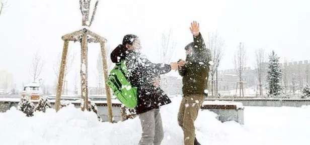 valilik-duyurdu-trabzonda-kar-nedeniyle-egitime-ara-verildi-1647280490150.jpeg Valilik duyurdu! Trabzon'da kar nedeniyle eğitime ara verildi-2