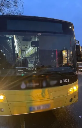 Şoföre kızdı belediye otobüsüne kurşun yağdırdı