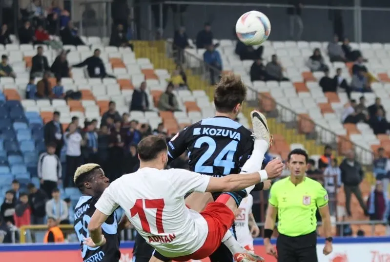 Adana Demirspor üst tura yükseldi!