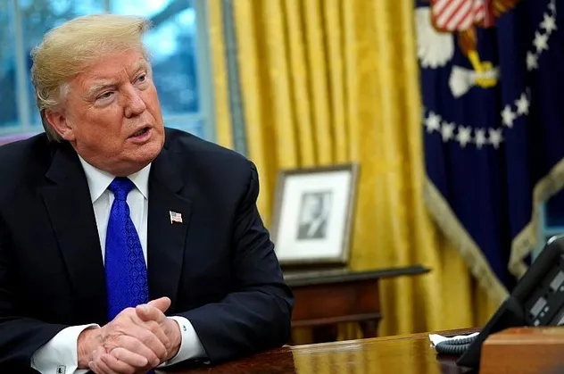 Trump'tan hükümeti kapatma resti