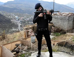 Dicle Elçeoğlu'ndan hem vatani görev hem halka hizmet