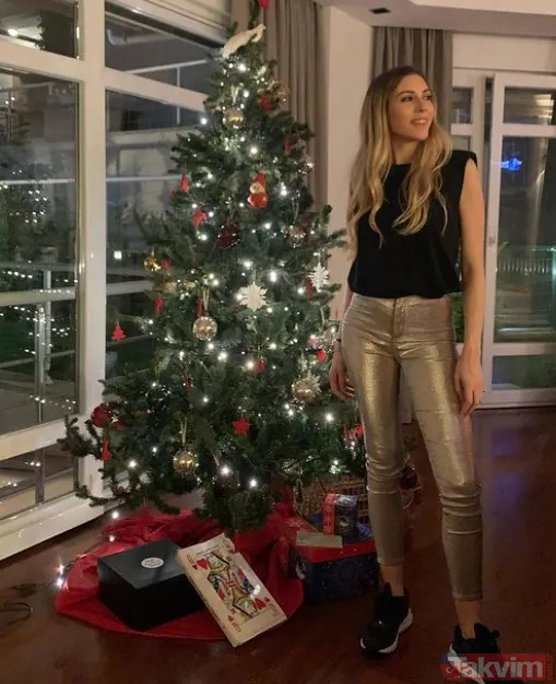 Kenan İmirzalıoğlu'nun eşi Sinem Kobal yeni pozlarıyla sosyal medyayı salladı! İlk yorum Sinem Kobal'ın annesinden ...