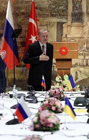 Fransız araştırmacı Patrice Moyeuvre diplomasi başarımıza dikkat çekti: Türkiye'nin çabaları takdir edilmeli