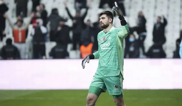 aslana-belcikali-stoper-o-futbolcu-wout-faes-cikti-1686869701768.jpeg Aslan'a Belçikalı stoper: O futbolcu Wout Faes çıktı!-5