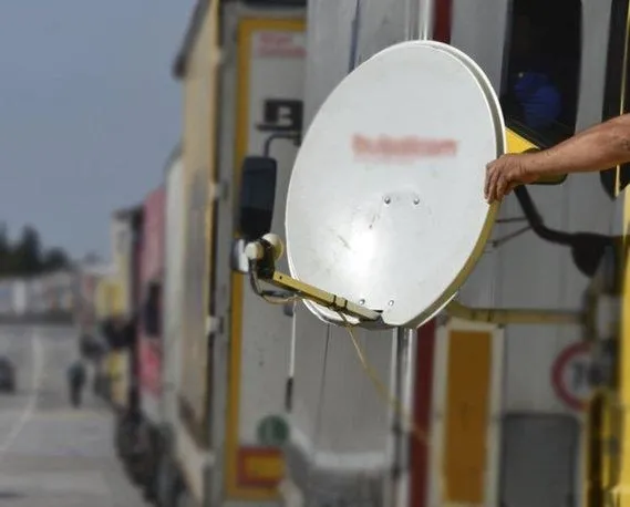 Trafikte canı sıkılmasın diye...