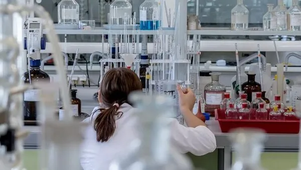 amonyak-nedir-amonyak-etkisi-nelerdir-amonyak-zehirli-mi-1616141932344.jpg Amonyak nedir? Amonyak etkisi nelerdir? Amonyak zehirli mi?-3