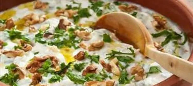 Cevizli Kereviz Salatası Tarifi