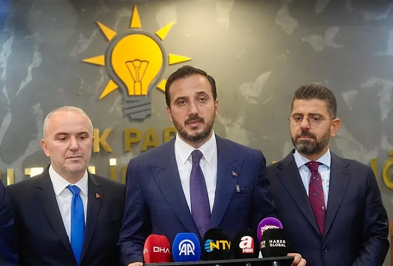 1792826924095.jpeg Hizmetler aksıyor, projeler tamamlanamıyor! Abdullah Özdemir'den İBB ve CHP'ye sert eleştiri: "Siyasal zemini kirlettiler"-9