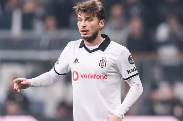 Beşiktaş Adem Ljajic’i KAP'a bildirdi