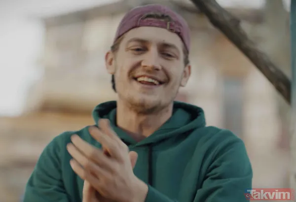 Gülayşe'nin İçinde Bulunduğu Kamyonu Takip Eden Komiser Barbaros, Ateş Kuşları Mola Yeri'ne Gitti. 23 Yıl Önce Kaybolan Bebeğin Gülayşe Olduğundan Şüphelenen...