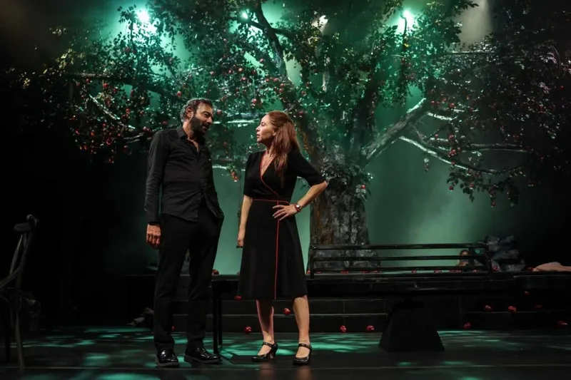 kerem-alisik-ve-evrim-alasya-aski-bitti-o-kadinin-fotografi-ortaligi-karistirdi-1771916609119.jpg Kerem Alışık ve Evrim Alasya aşkı bitti! O kadının fotoğrafı ortalığı karıştırdı-6