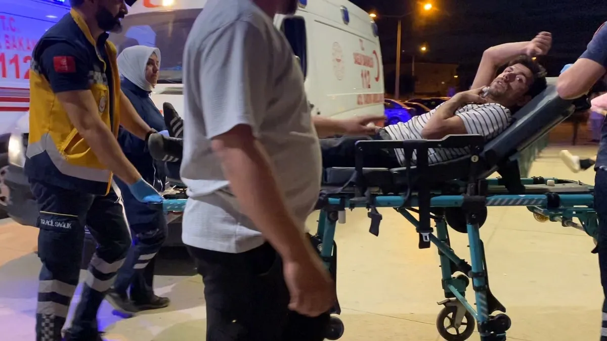 Bursa'da sağır ve dilsiz kişiyi bıçakla boğazından yaraladı