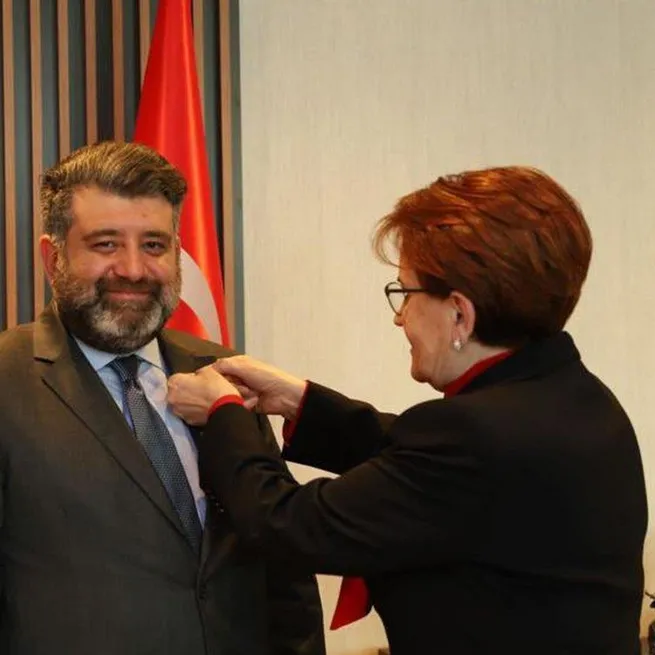 İYİ Partiden kaçan kaçana: STKlardan Sorumlu Genel Başkan Yardımcısı Murat Keçeciler istifa etti: Biraz zeka lazım