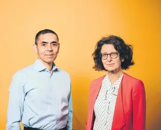 BioNTechin kurucusu Uğur Şahin ve Özlem Türeci, Pfizer ile birlikte yüzde 90 başarılı ilk koronavirüs aşısını yaptı!