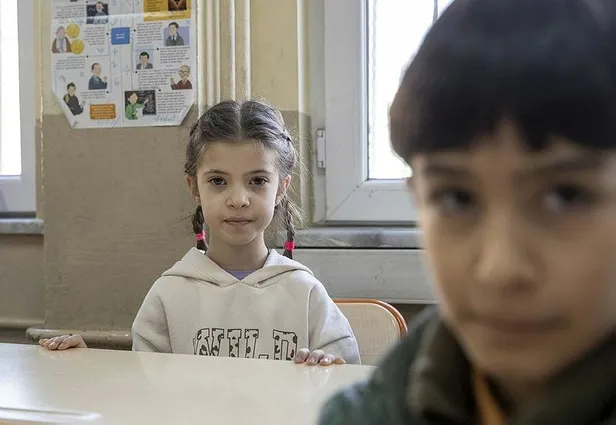 Asrın felaketi sonrası 71 ilde öğrenciler ders başı yaptı! Deprem bölgesinde okullar ne zaman başlayacak?-8