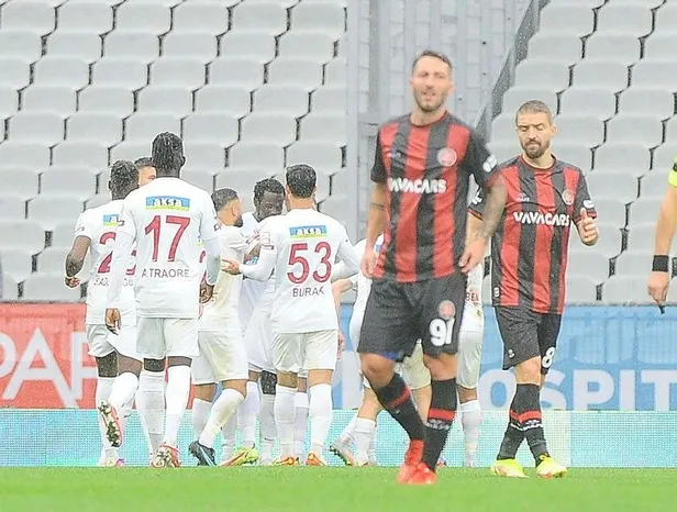 İstanbul'da kazanan çıkmadı! Fatih Karagümrük-Hatayspor: 1-1 | MAÇ SONUCU (ÖZET)-3