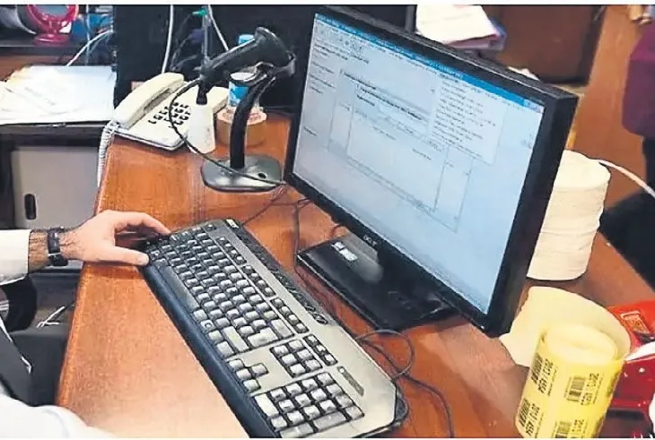 Yaz kızım dedi suçluları kaçırdı!