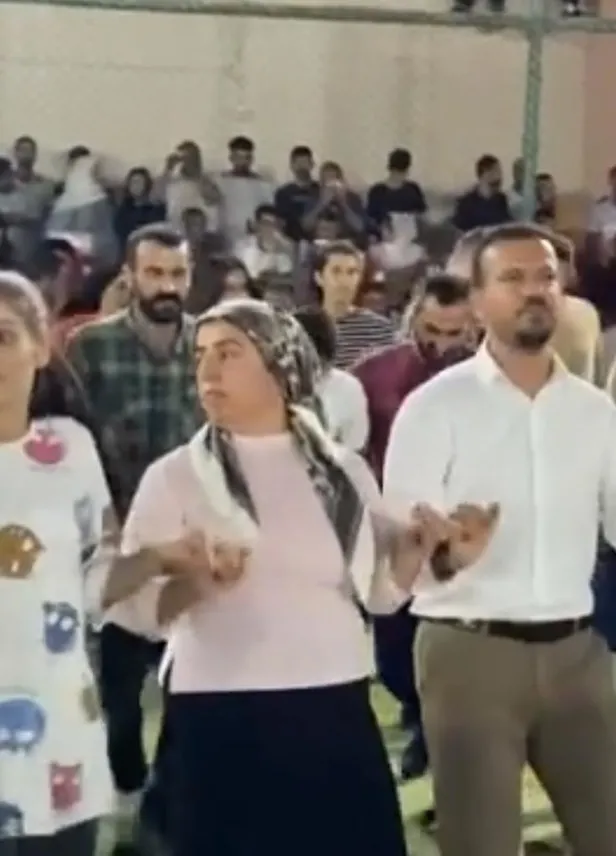 son-dakika-tahir-guvene-pusu-kuran-terorist-hdpli-huseyin-kacmazin-evinden-cikti-1638998927051.jpeg Son dakika: Tahir Güven'e pusu kuran terörist HDP'li Hüseyin Kaçmaz'ın evinden çıktı! Tutuklama haberi geldi-5