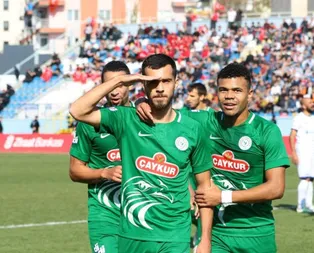 Çaykur Rizespor 3 golle turladı
