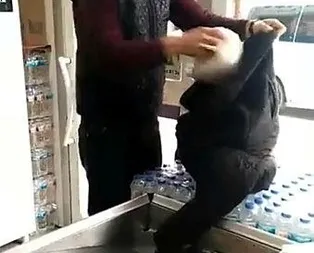 Bursa İnegölde poşet ücretini ödememek için...