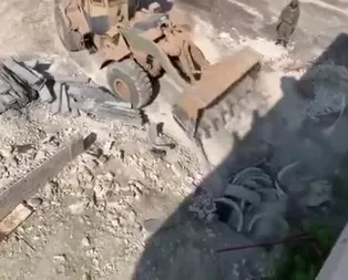 Son dakika: MSB paylaştı! PKK/YPGli teröristlere ait tünel ve mevziler kullanılamaz hale getiriliyor