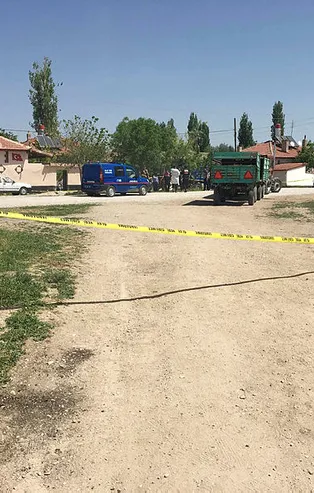 Konya'da eski muhtar dehşet saçtı