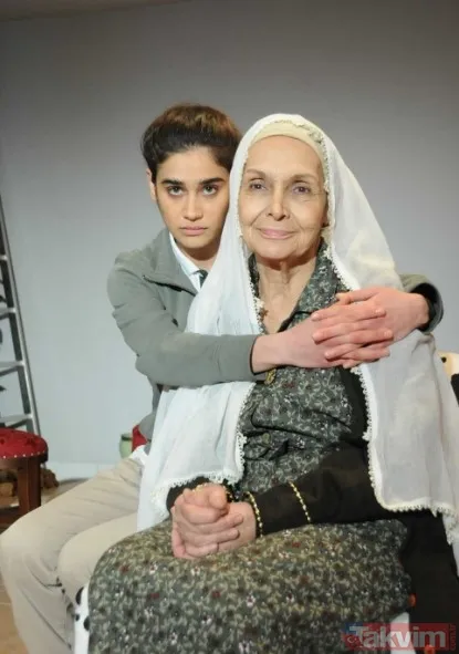 Yeşilçam'da Kemal Sunal'ın rol arkadaşı Suna Selen'in son hali görüntülendi! - 9