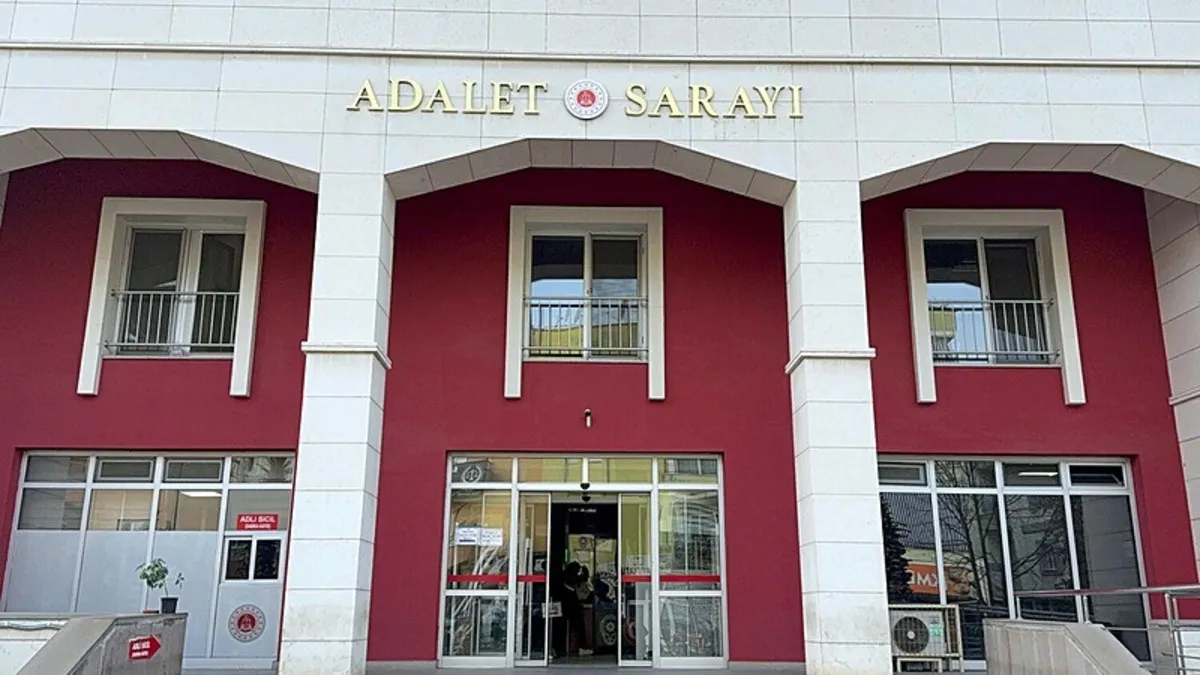 Manisa'da boşanma katliamı: Aynı aileden 4 kişi silahlı saldırıda öldü