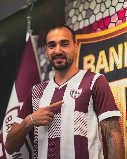 tolga-kalender-hayatini-kaybetti-1790145494603.jpeg Türk futbolu yasta: Tolga Kalender 25 yaşında hayatını kaybetti!-2