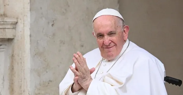 Katolik dünyasının ruhani lideri Papa Franciscus'tan Afrikalı kardinale ırkçı davranış