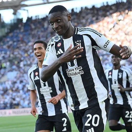 Fenerbahçe’de Kolo Muani sesleri!