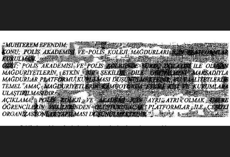 fetonun-dev-istihbarat-arsivi-ile-ilgili-carpici-gelisme-garsonun-ifadesine-ulasildi-16-yilda-320-bin-polisi-k-1714364822072.jpeg FETÖ elebaşına iletilen bir not.