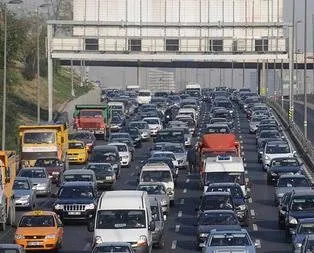 İstanbullular dikkat! Bayram öncesi trafik felç