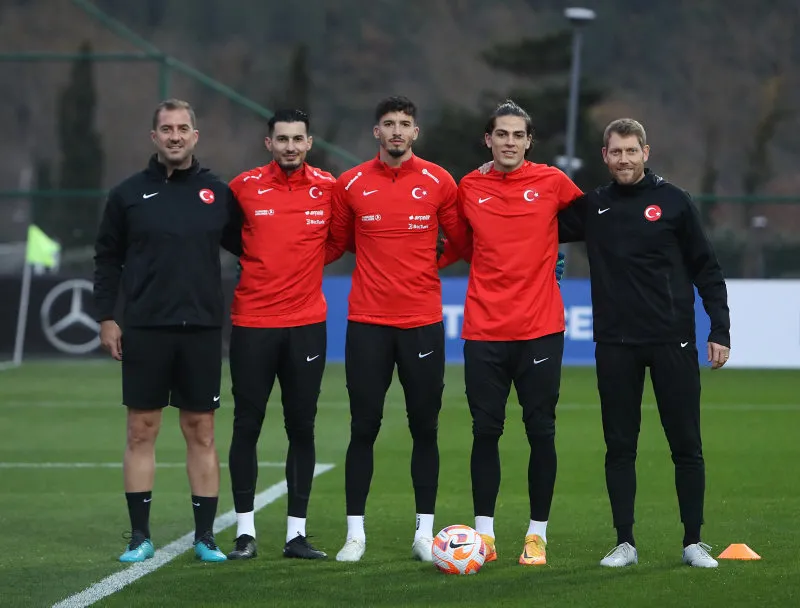 Kuntz'dan flaş karar! İşte Türkiye Ermenistan maçı 11'i - 11