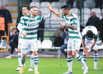 burak-elmastan-sasirtan-soylem-onlar-da-bizim-yasadiklarimizi-yasayacaklar-1650148192621.jpeg Burak Elmas'tan şaşırtan söylem: Onlar da bizim yaşadıklarımızı yaşayacaklar-10