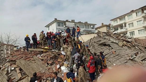 Deprem bölgesi peş peşe sallanıyor! Malatya'dan sonra Osmaniye...-5