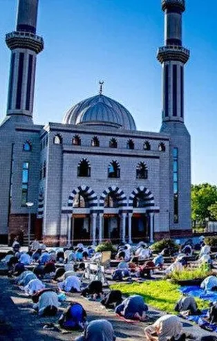 Aşırı sağcı Pegida örgütü iftar saati Hollanda'daki camilerin önünde domuz pişirecek