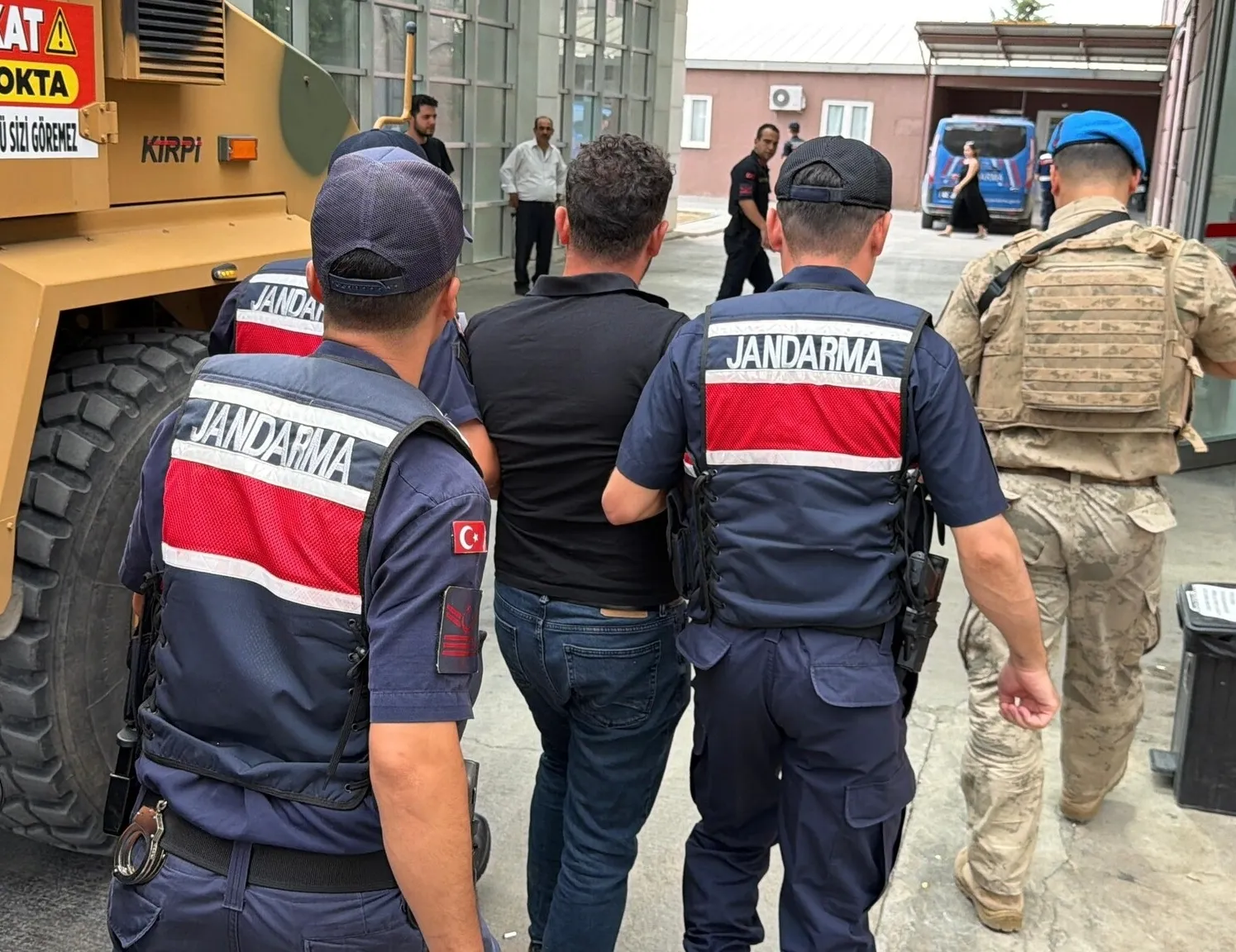 Hem ihbarcı hem infazcı! Yaralı var ihbarı cinayeti çözdü: Cani kayınbirader tutuklandı